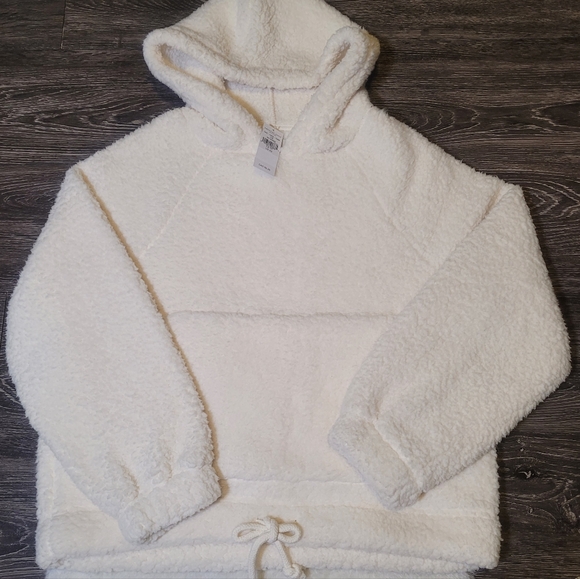 aerie Tops - NWT Aerie $60 Sherpa Hoodie In Cream Sz XS (Oversized)